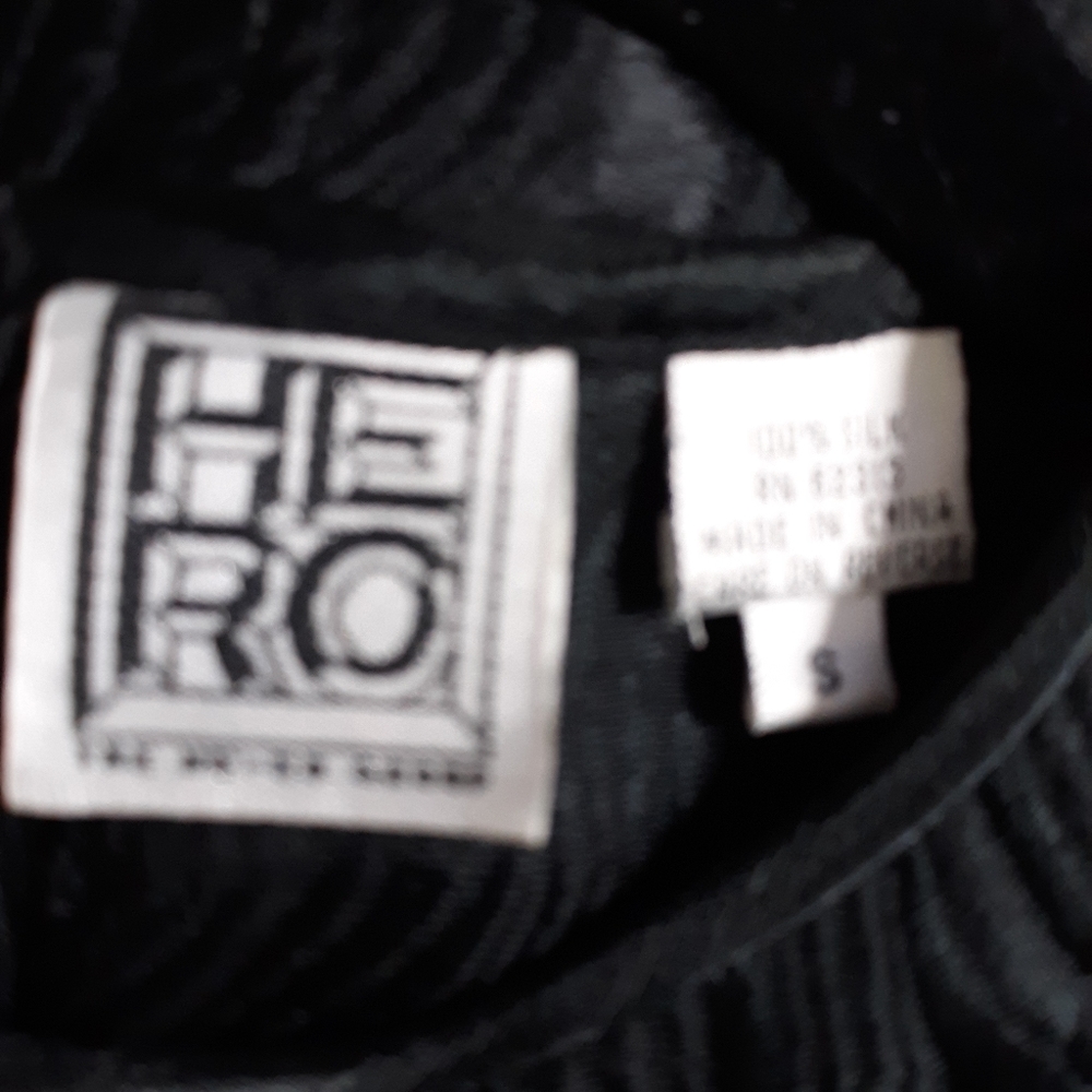NWT Hero blouse - Picture 7 of 7